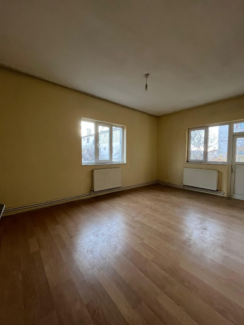 KAYSERİ DEVELİ HASAN ŞAHAN MAHALLESİ ARI KOOP. SATILIK DAİRE